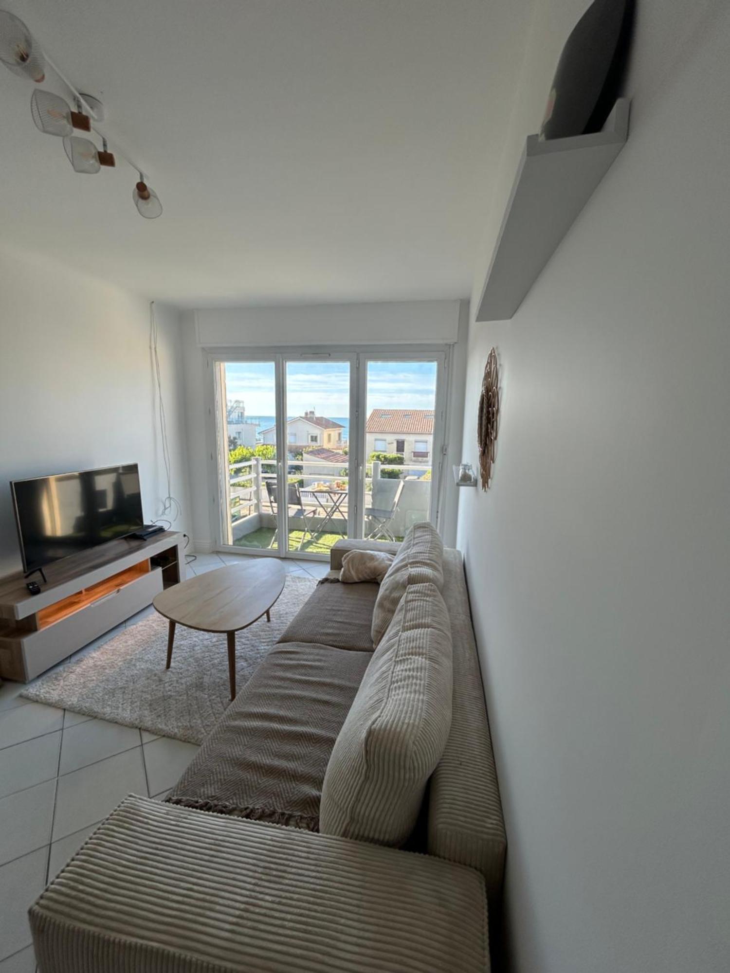 Appartement Traversant Vue Mer Et Etang Mauguio Exteriör bild
